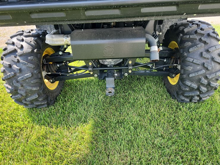 2012-john-deere-gator-image-9