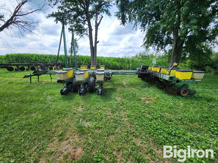 1992-john-deere-7200-image-8