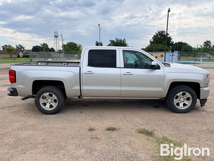 2018-chevrolet-silverado-1500-z71-image-4