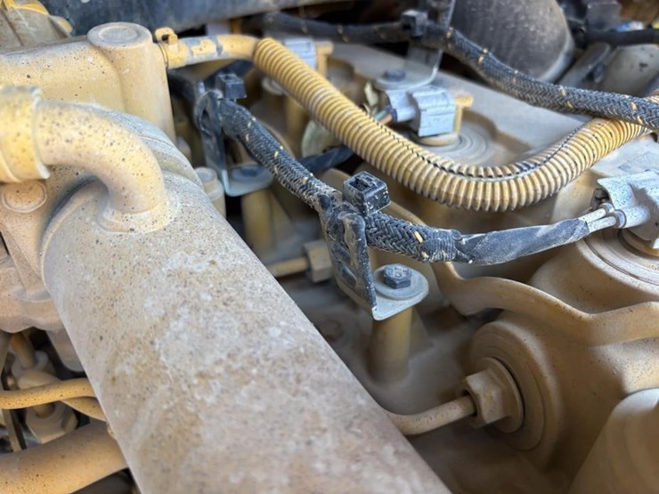 2018-caterpillar-259d-image-47