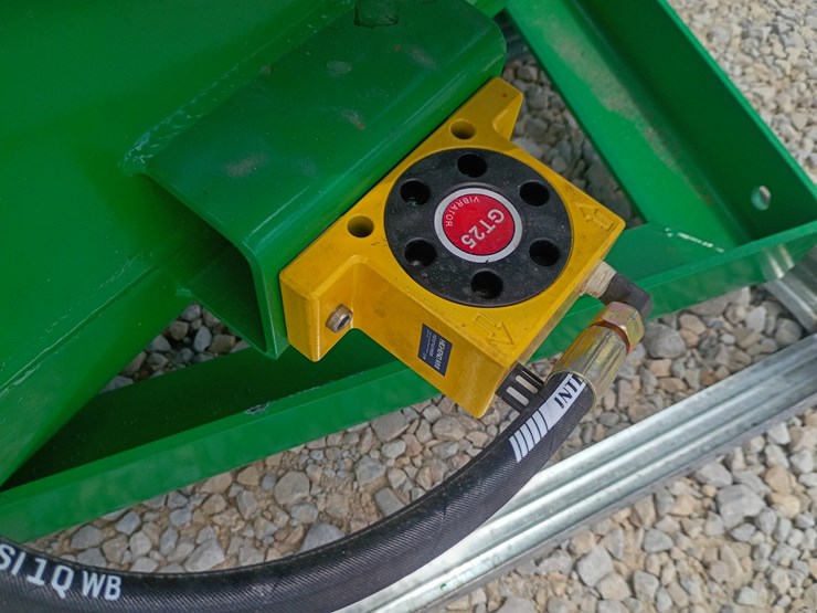 #l64-015-•-jct-sandblaster-image-13