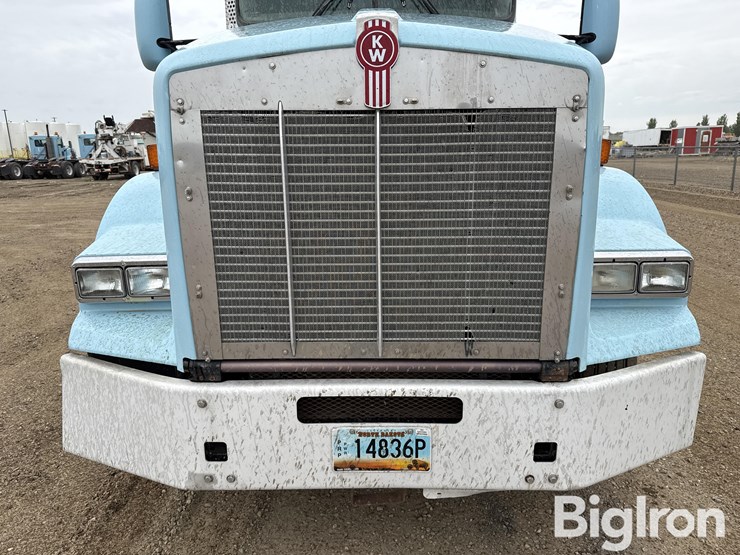 2014-kenworth-t800-image-10