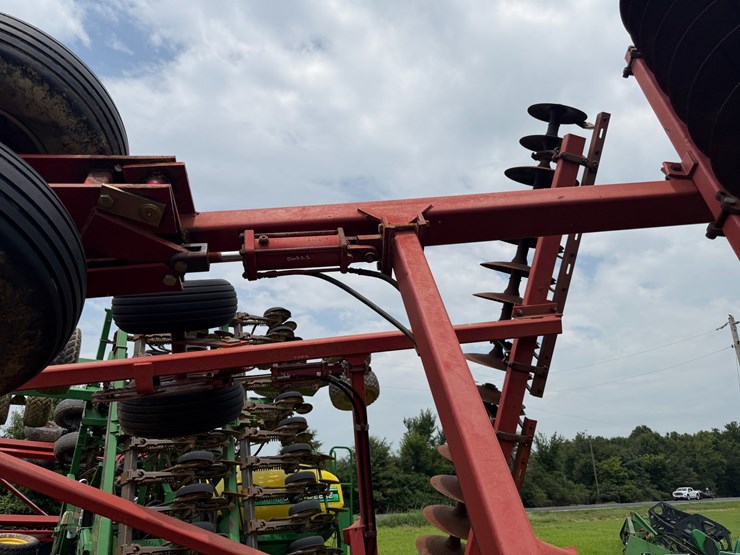 case-ih-3950-image-28