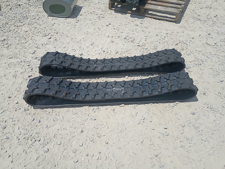 #l63-053-•-mini-rubber-tracks-image-3