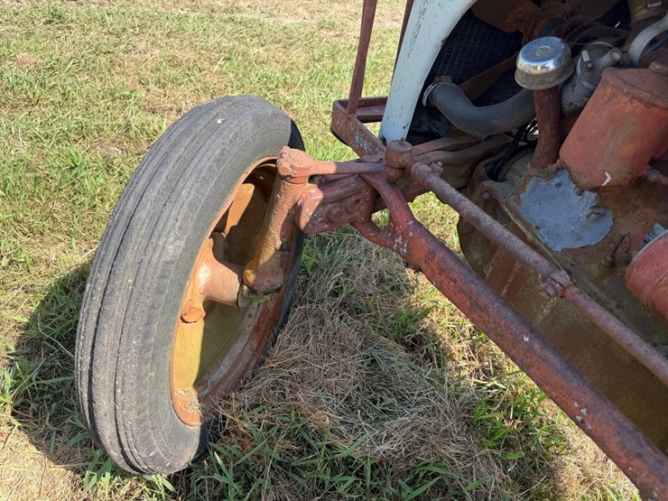 ford-tractor-image-13