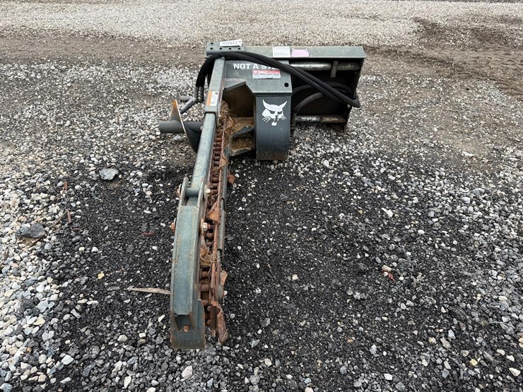 bobcat-lt113-56”-mini-skid-steer-trencher-image-3