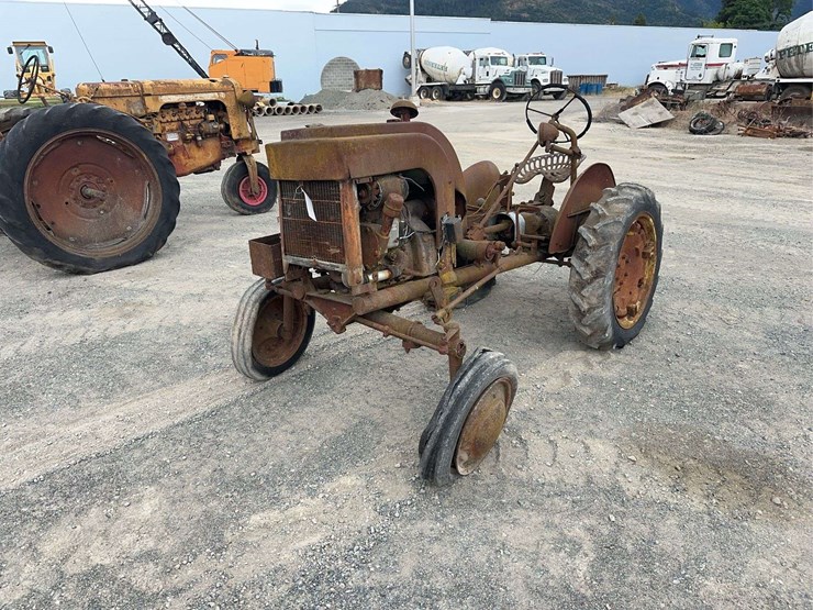 john-deere-la-image-1