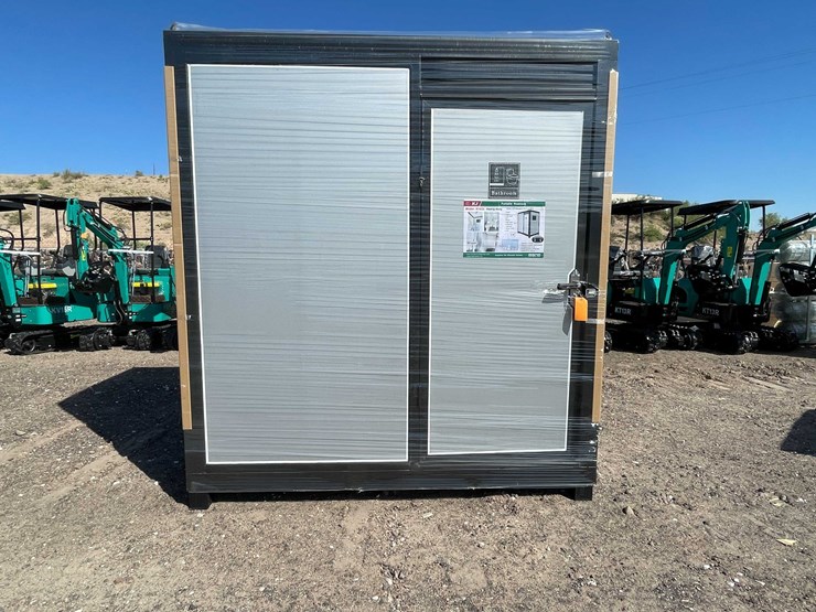 #2850-•-2026-unused-portable-restroom-image-3