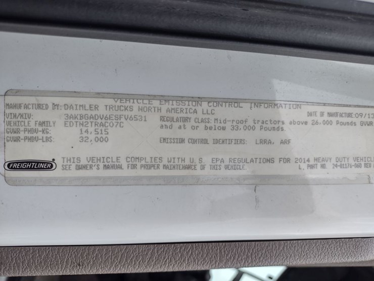 14-freightliner-cascadia-cab-&-chassis^title^-(qea-4750)-image-5