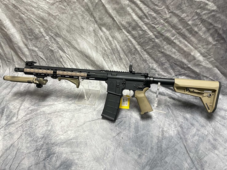 #10695-•-springfield-saint-victor-,-556-nato-semi-auto-rifle,-sn:-st539897-image-3