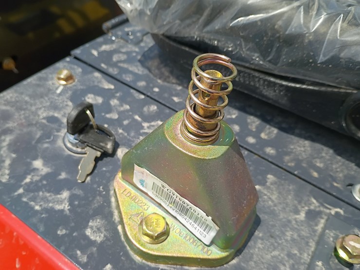 #l63-001-•-2026-zjg-12-mini-excavator-[damaged]-image-29