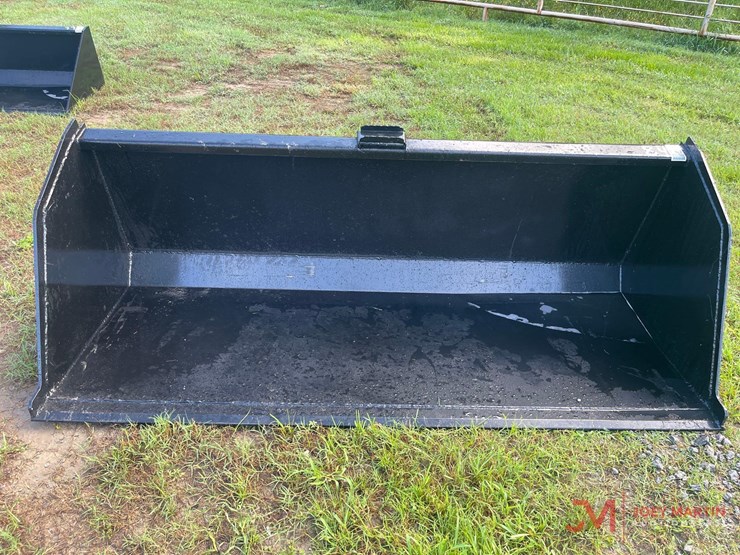 new-84"-high-capacity-smooth-bucket-skid-steer-attachment-image-6