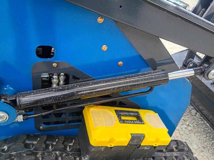 #l63-007-•-2026-zjg-380-mini-skid-steer-image-22