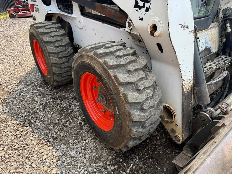 2020-bobcat-s740-image-12