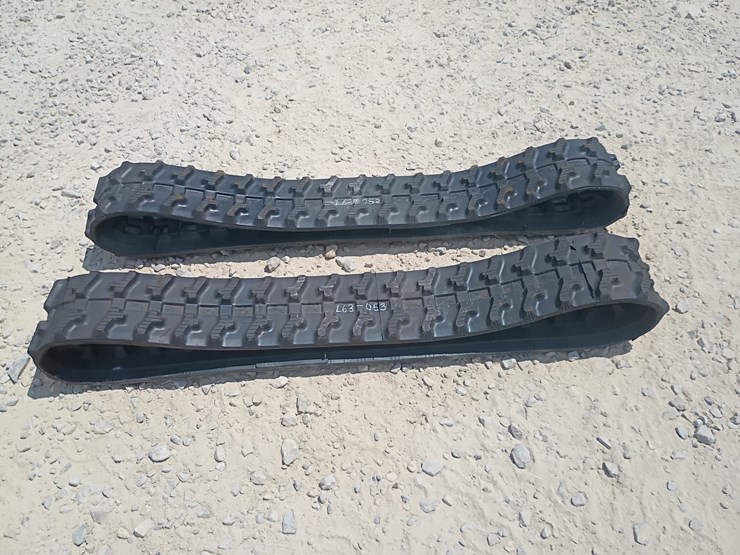 #l63-053-•-mini-rubber-tracks-image-1