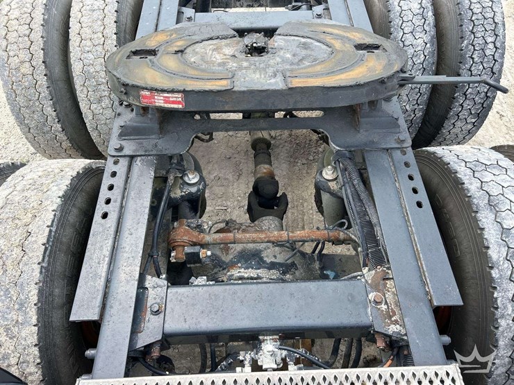 2006-peterbilt-385-image-27