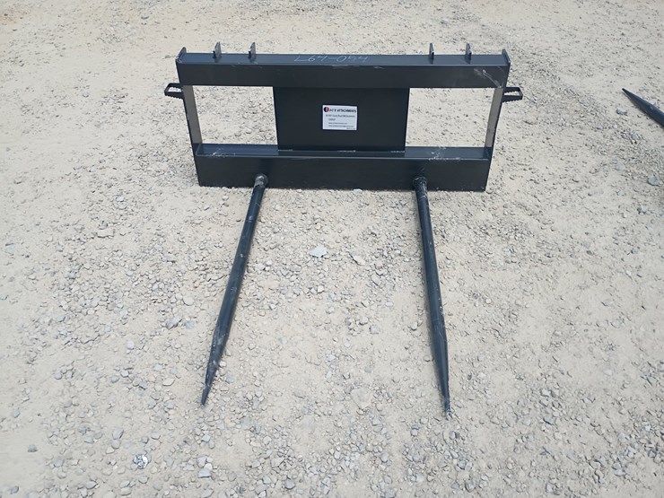 #l64-054-•-jct-bale-spear-skid-steer-attachment-image-1