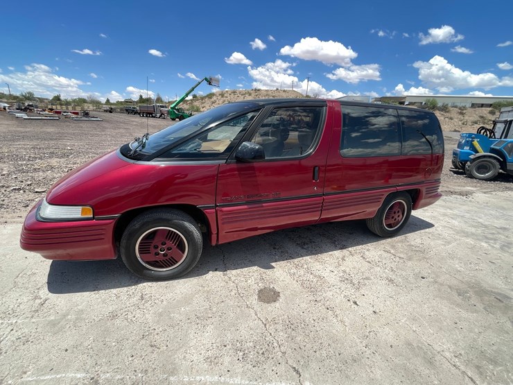 #2100-•-1990-pontiac-transport-van-se,-title-in-delay-image-2