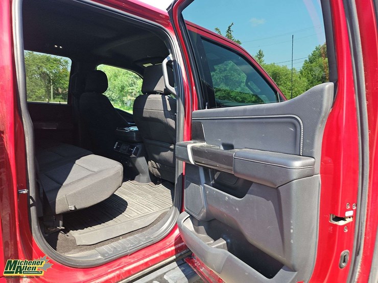2022-ford-f150-image-18