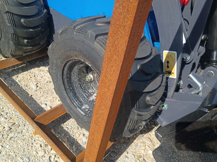 #l66-010-•-2026-agt-mx-mrw14-mini-skid-steer-image-23