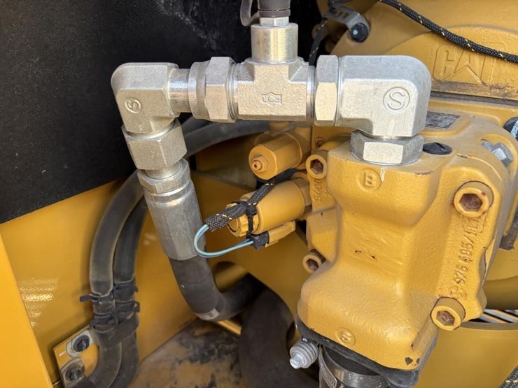 2021-caterpillar-308cr-image-47