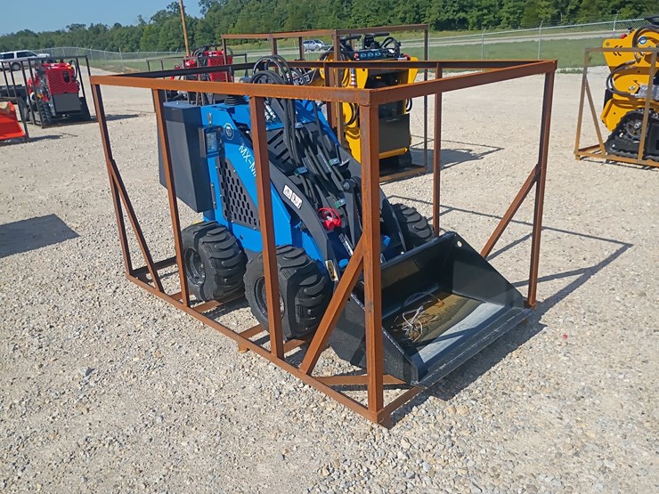 #l66-010-•-2026-agt-mx-mrw14-mini-skid-steer-image-2