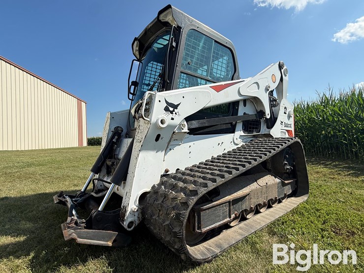 2017-bobcat-t770-image-1