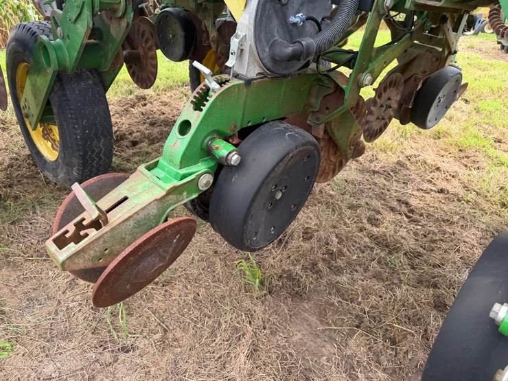 john-deere-1790-image-145