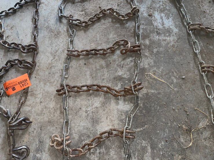 #1241-•-(2)-sets-of-tire-chains-image-5