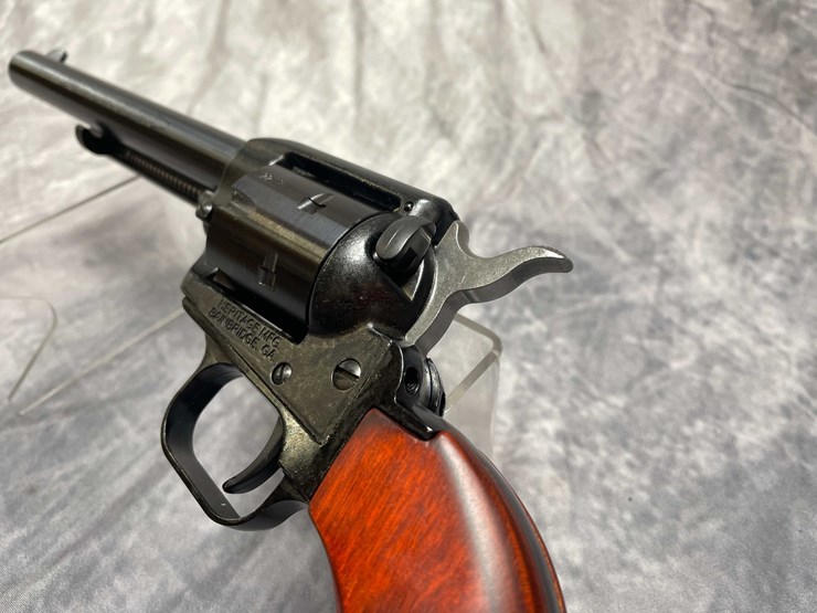 #10869-•-heritage-rough-rider,-22-lr-revolver,-sn:-1bh027314-image-13