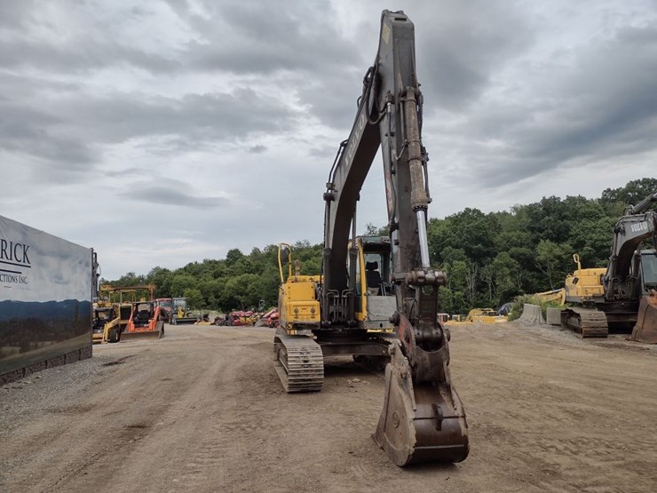 05-volvo-160b-lc-excavator-(qea-4903)-image-2