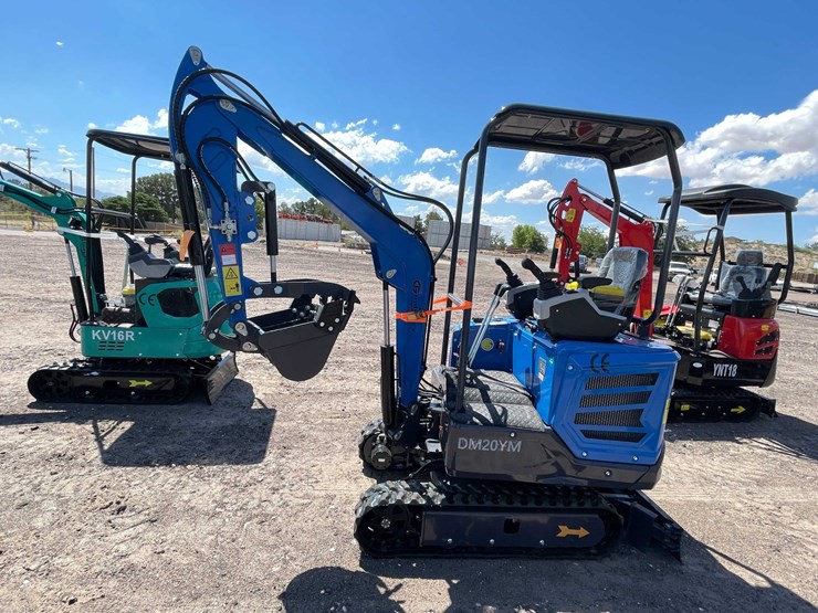 #2450-•-2026-cfg-dm20ym-mini-excavator-image-2
