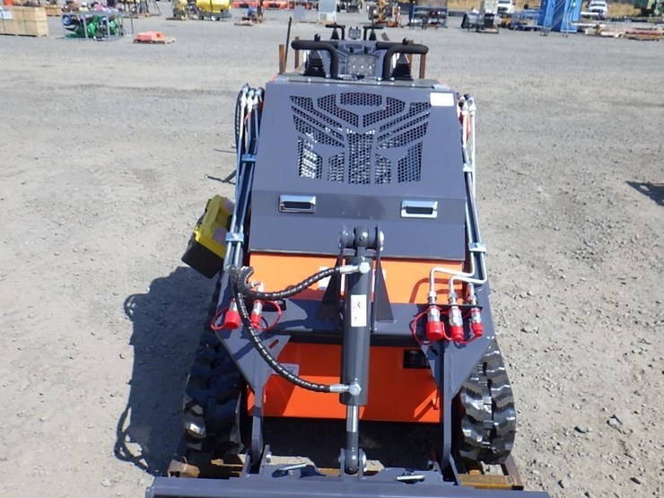 2026-tpm-t460-skid-steer-tracked-loader-image-6