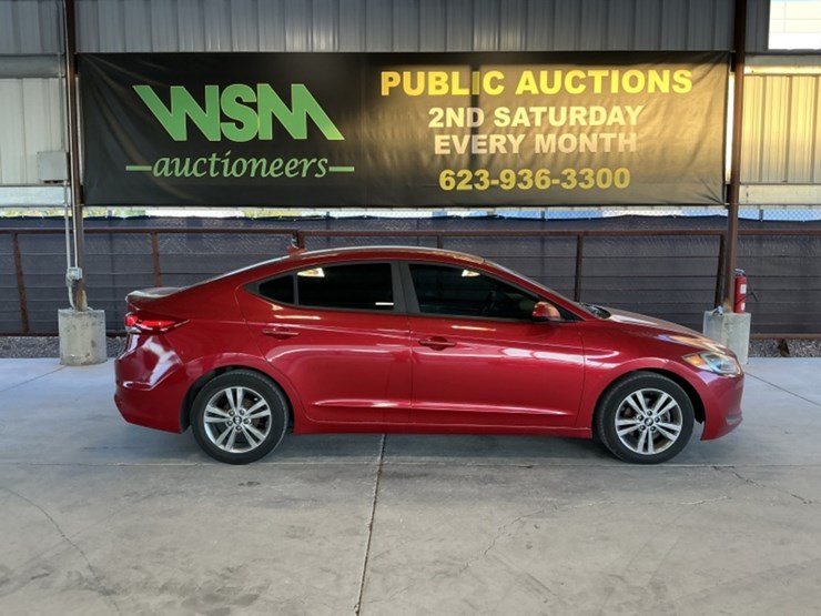 2017-hyundai-elantra-sdn-image-1