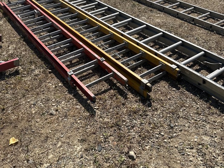 #180-•-x3-extendable-ladder-image-5