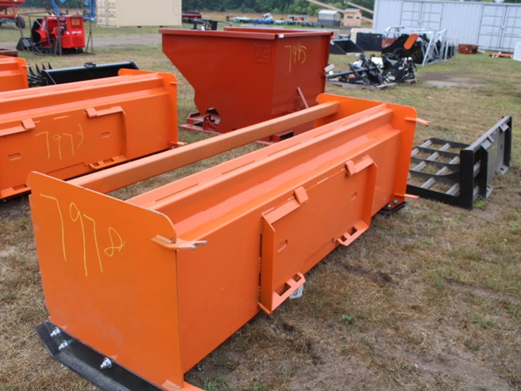 #7978-•-8'-qt-pusher-pull-back-image-2