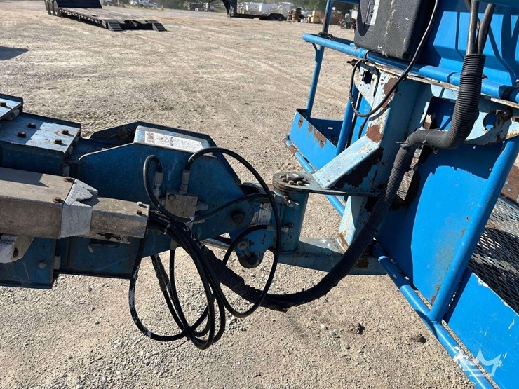 2001-genie-s-60-4x4-60ft.-telescoping-boom-lift-image-13
