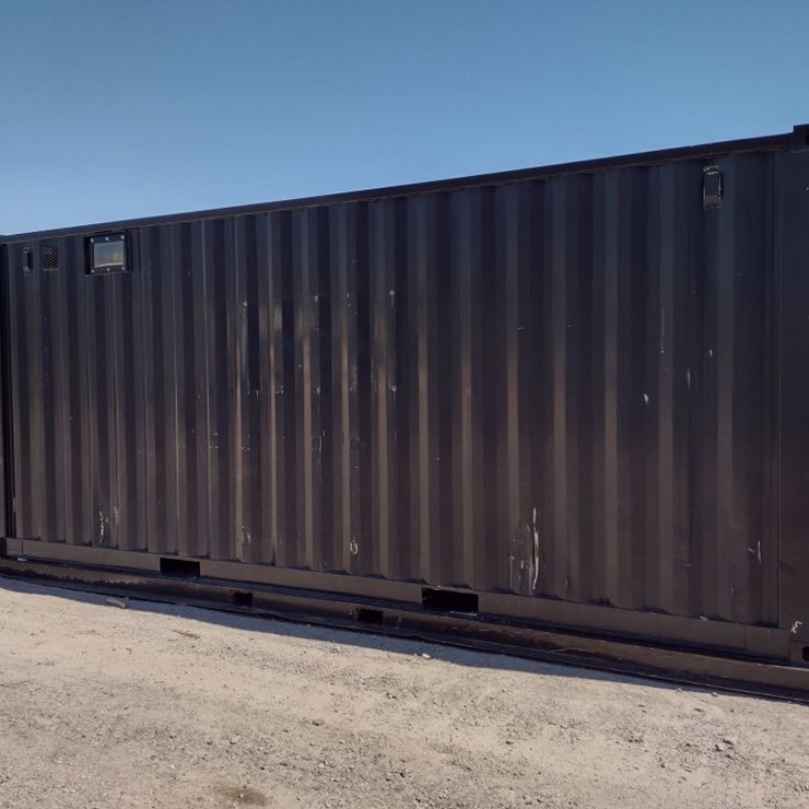 20 ft Container w/Pump Welded Inside (QEA 4738)