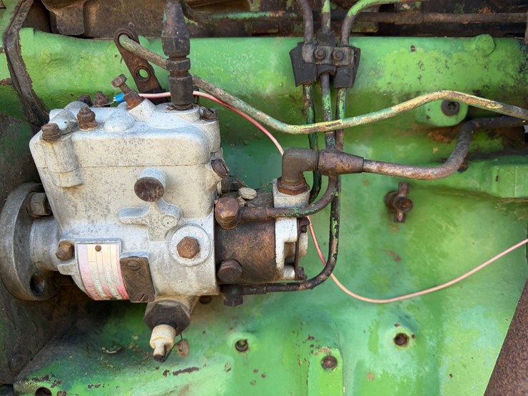 1972-john-deere-820-image-34