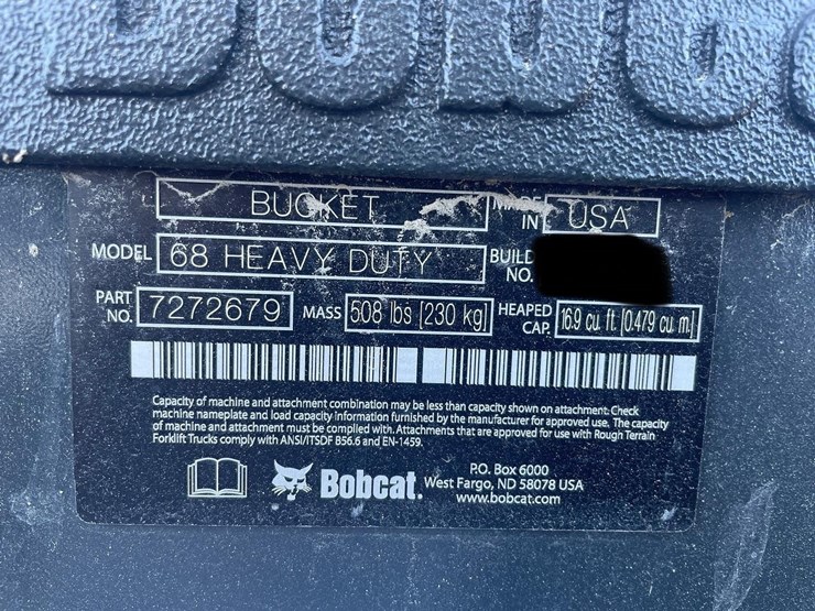 bobcat-68"-standard-duty-skid-steer-bucket-image-7