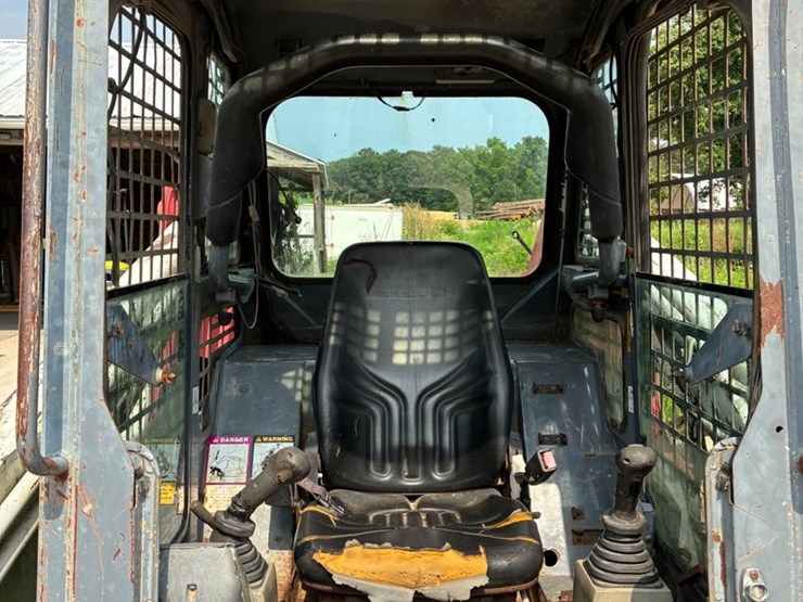 2008-takeuchi-tl250-image-5