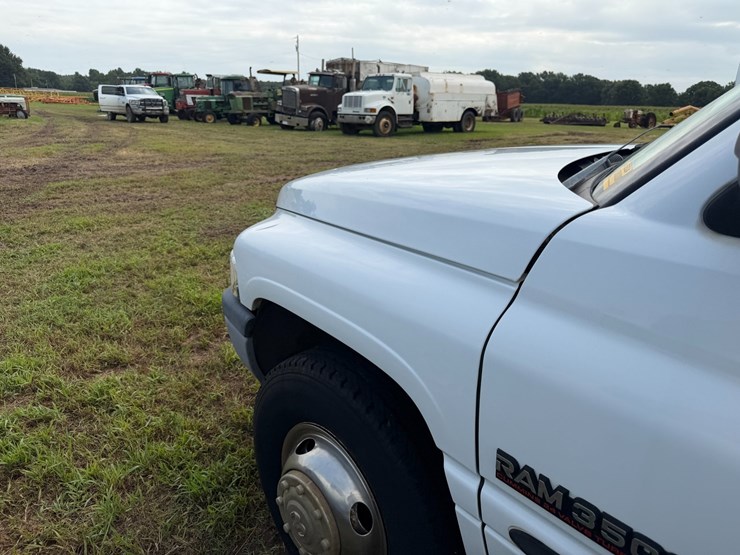 1998-dodge-ram-3500-image-24