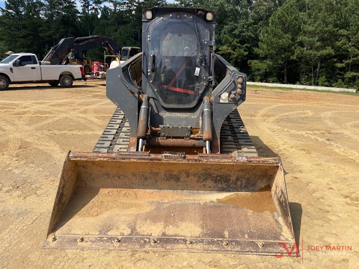 2020-deere-331g-image-7