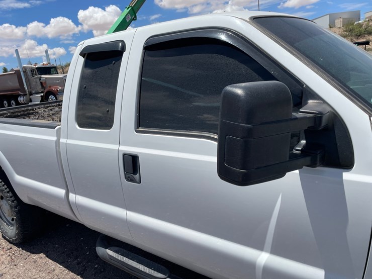 #2103-•-2015-ford-f25-image-15