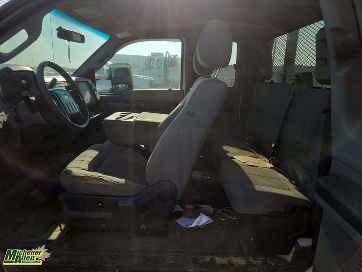 2012-ford-f350-image-27