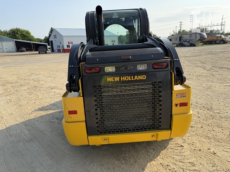 new-holland-l320-image-5