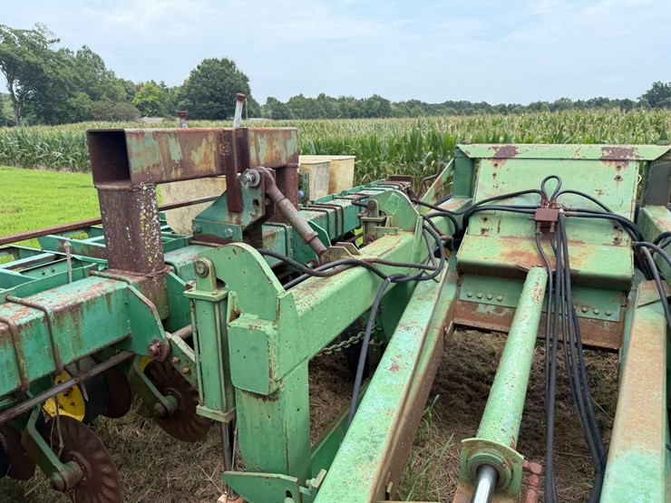 john-deere-530-image-75