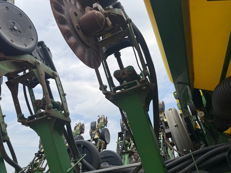 john-deere-1790-image-67