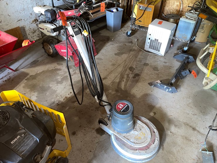 #6171-•-advance-floor-polisher-image-1