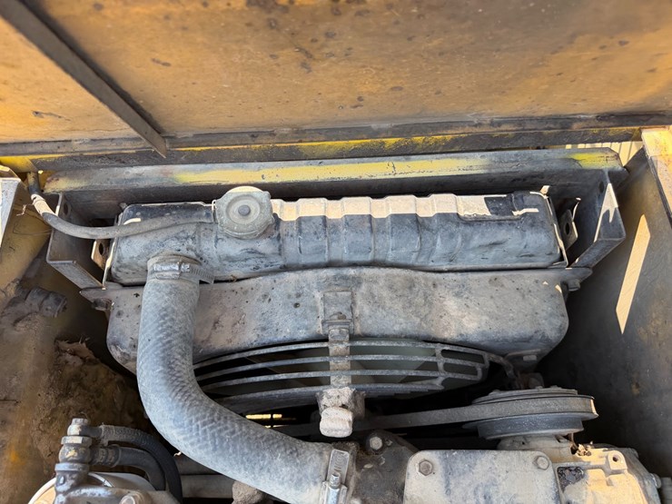 caterpillar-307-image-69